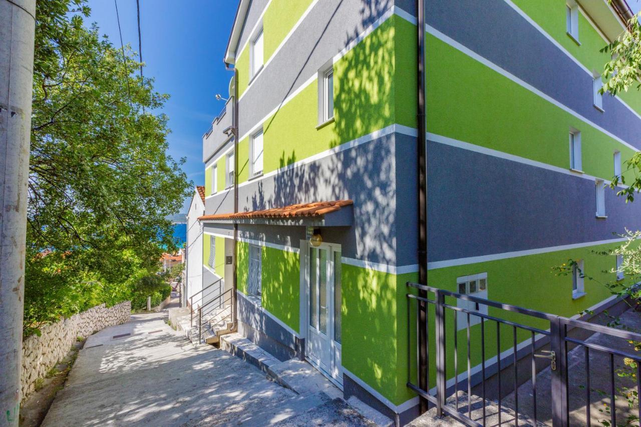 Apartments Benny Crikvenica Luaran gambar